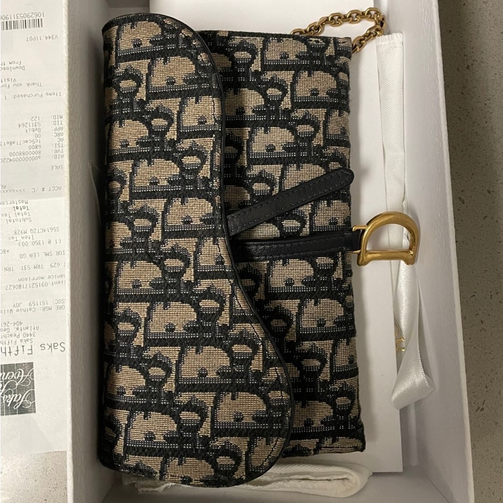 Dior wallet on chain